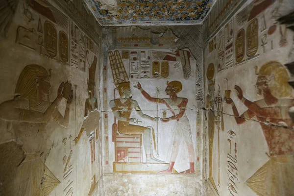埃及马杜纳的阿比多斯神庙的场景 — 图库照片