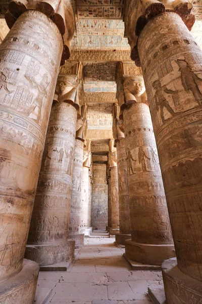 Columns in Denderah Temple, Qena, Egypt — Stock Photo, Image