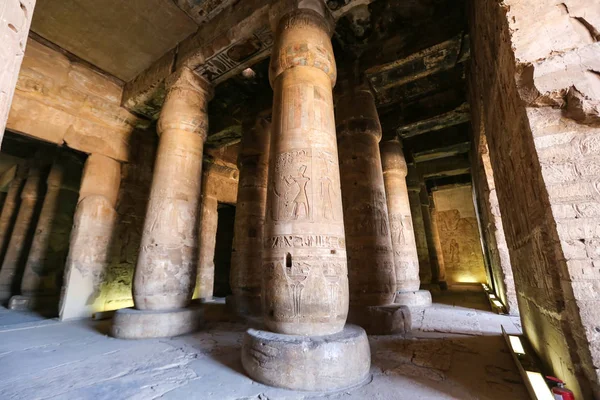 Säulen in Abydos Tempel, Madfuna, Ägypten — Stockfoto