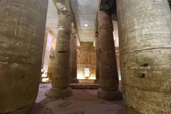 Oszlopok Abydos Temple, Madfuna, Egyiptom — Stock Fotó