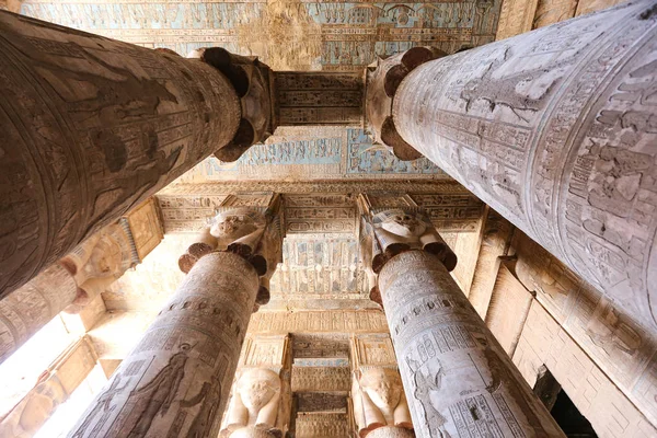 Columns in Denderah Temple, Qena, Egypt — Stock Photo, Image