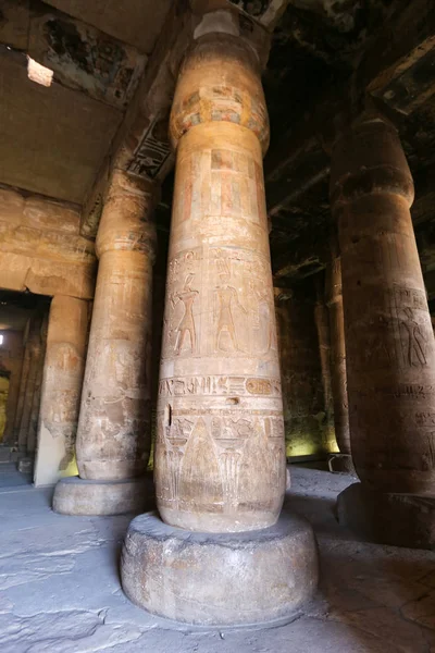 Säulen in Abydos Tempel, Madfuna, Ägypten — Stockfoto