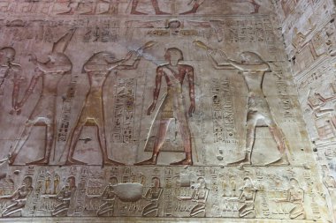 Madfuna, Mısır'daki Abydos Tapınağı'ndan bir sahne