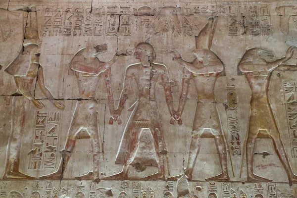 Scéna z Abydosu Temple v Madfuna, Egypt — Stock fotografie