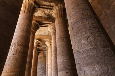 Sütun-Edfu Temple, Edfu, Egypt