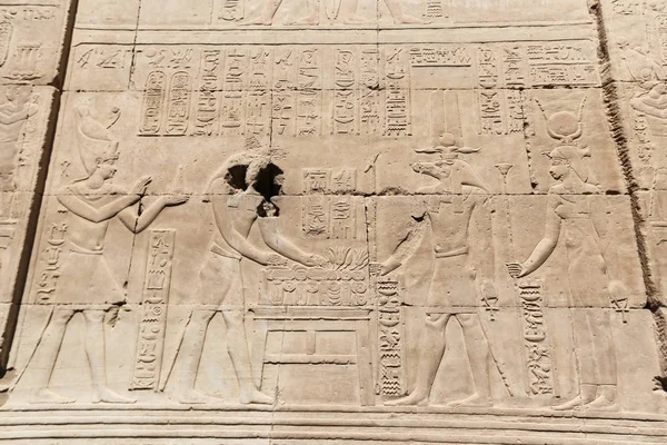 Scena del Tempio di Kom Ombo ad Assuan, Egitto — Foto Stock