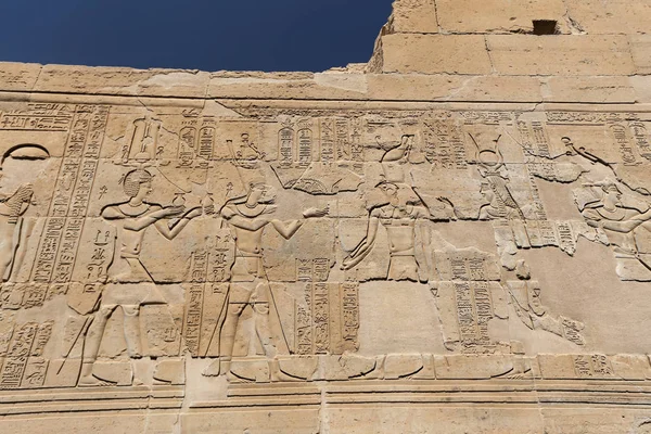 Escena del templo de Kom Ombo en Asuán, Egipto —  Fotos de Stock