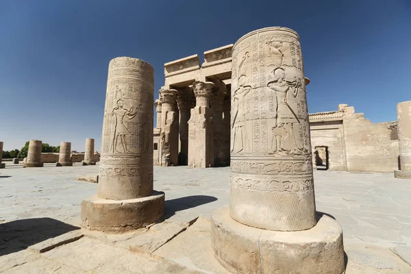 Coluna em Templo de Kom Ombo, Assuão, Egito — Fotografia de Stock