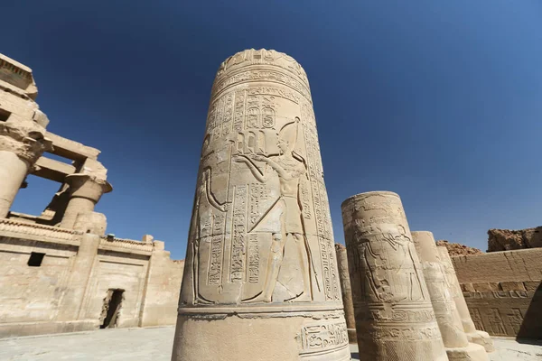 Coluna em Templo de Kom Ombo, Assuão, Egito — Fotografia de Stock