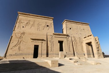 Aswan, Mısır 'daki Philae Tapınağı 'nın önü