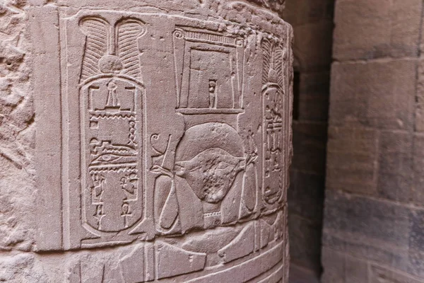 Scène in Philae Temple, Aswan, Egypte — Stockfoto
