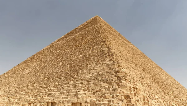 Grande Pirâmide de Gizé no Complexo da Pirâmide de Gizé, Cairo, Egito — Fotografia de Stock