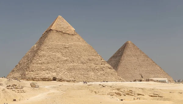 Giza Pyramid Complex in Cairo, Egypt — Stock Photo, Image