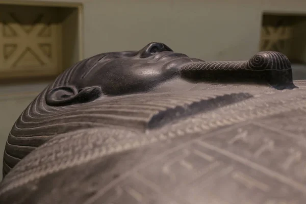 Coffin en Museo Egipcio, El Cairo, Egipto — Foto de Stock