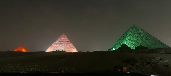 Giza piramit kompleksi-Kahire, Mısır — Stok fotoğraf