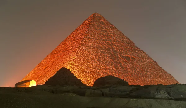 エジプト、カイロのギザの大ピラミッド — ストック写真