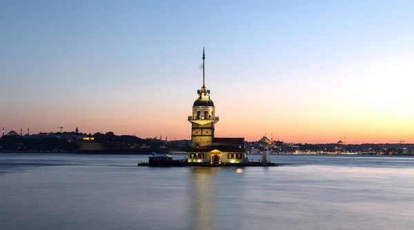 Torre delle fanciulle in Istanbul, Turchia — Foto Stock