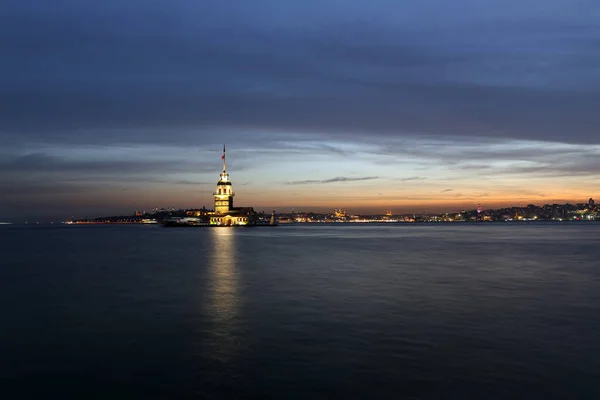 Maidens Tower di Istanbul, Turki — Stok Foto