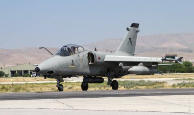 Konya Havalimanı'nda Uçak Taksisi