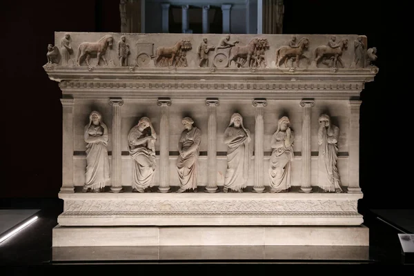 Sarcophage Des Femmes Pleurant Dans Les Musées Archéologiques Istanbul Ville — Photo