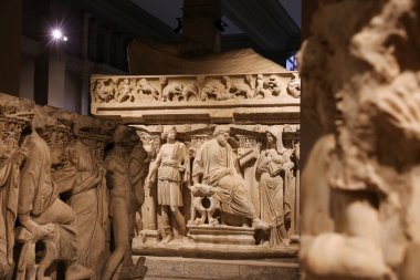 İstanbul Arkeoloji Müzeleri 'ndeki Sidamara Sarcophagus, İstanbul Şehri, Türkiye
