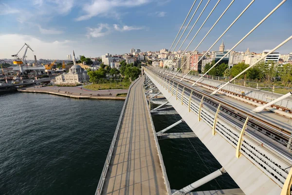 Γέφυρα Galata Metro Στην Πόλη Της Κωνσταντινούπολης Τουρκία — Φωτογραφία Αρχείου