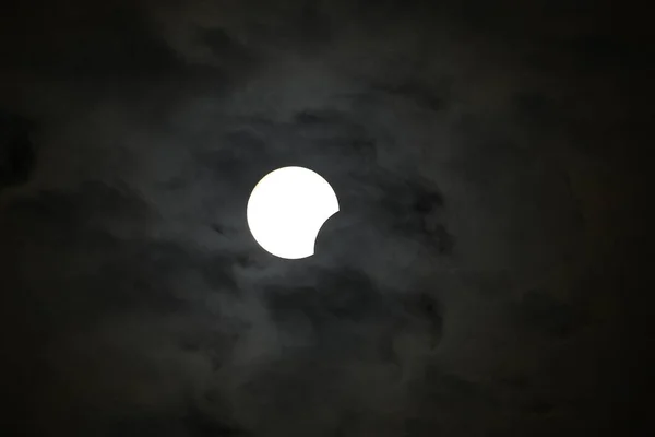 Eclipse Solar Parcial Ciudad Estambul Turquía —  Fotos de Stock