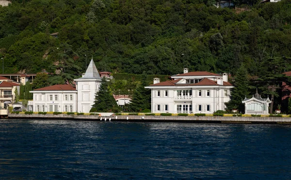 Stanbul Stanbul Lçesinin Boğaz Tarafındaki Binalar — Stok fotoğraf