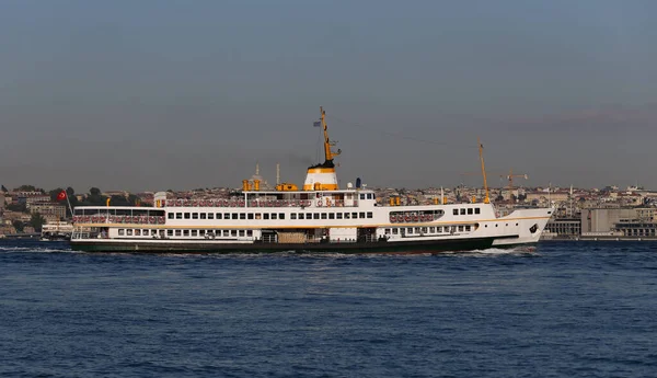 Ferry Estreito Bósforo Istambul Turquia — Fotografia de Stock