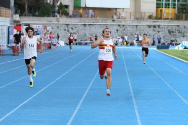 İSTANBUL, TURKEY - AĞUSTOS 06, 2020: Türkiye Atletizm Federasyonu Olimpiyat Eşiği sırasında koşan sporcular