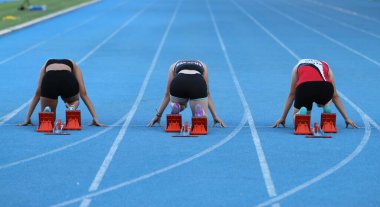 İSTANBUL, TURKEY - AĞUSTOS 06, 2020: Türkiye Atletizm Federasyonu Olimpiyat Eşiği sırasında koşan sporcular