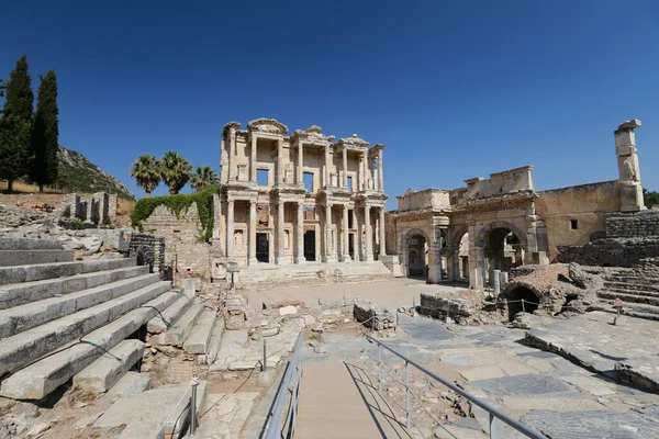 Efes Antik Kenti Ndeki Celsus Kütüphanesi Selcuk Kasabası Zmir Kenti — Stok fotoğraf