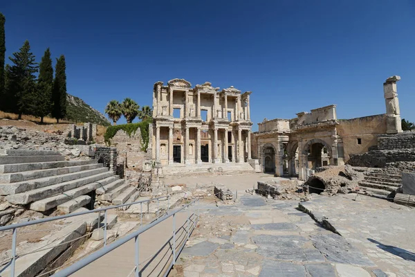 Efes Antik Kenti Ndeki Celsus Kütüphanesi Selcuk Kasabası Zmir Kenti — Stok fotoğraf