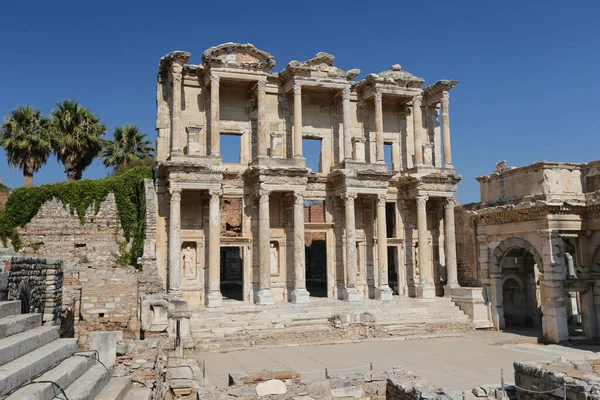 Biblioteca Celsus Ephesus Ancient City Selcuk Town Izmir City Turquía — Foto de Stock