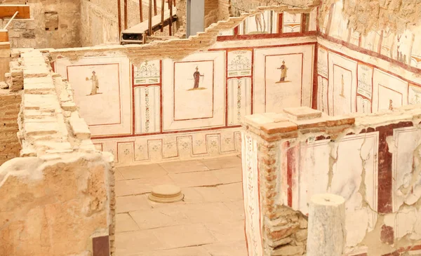 Efes Antik Kenti, İzmir 'deki Terrace Evlerinde duvar çizimleri, Türkiye