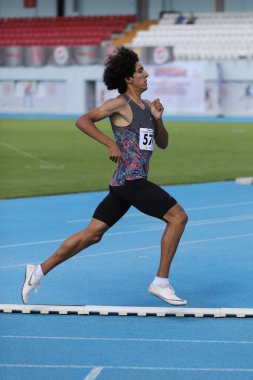 İSTANBUL, TURKEY - Eylül 05, 2020: Türkiye Atletizm Şampiyonası sırasında koşan tanımlanamayan sporcu