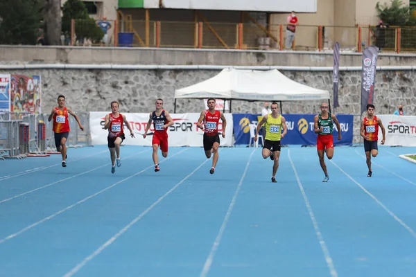土耳其伊斯坦布尔 2020年9月13日 在巴尔干U20田径锦标赛期间跑100米的运动员 — 图库照片