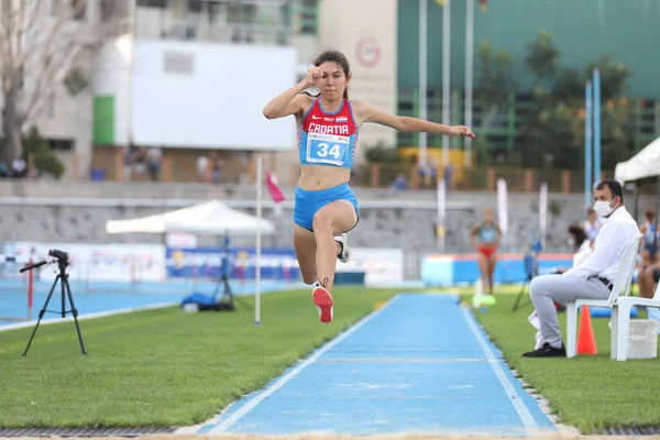 Istanbul Turquía Septiembre 2020 Atleta Indefinido Saltando Triple Durante Campeonato —  Fotos de Stock