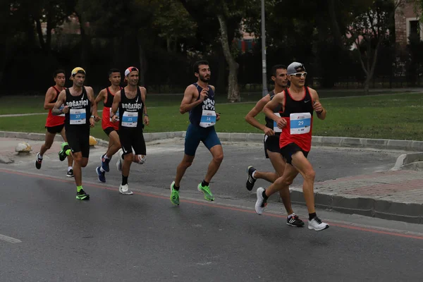 Istanbul Turkey Wrzesień 2020 Sportowcy Biegający Półmaraton Stambule Starym Mieście — Zdjęcie stockowe