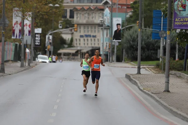 Istanbul Turkey Září 2020 Sportovci Běžící Istanbulský Půlmaraton Starém Městě — Stock fotografie