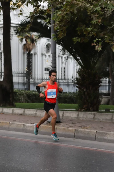 Istanbul Turquía Septiembre 2020 Atleta Corriendo Media Maratón Estambul Casco —  Fotos de Stock