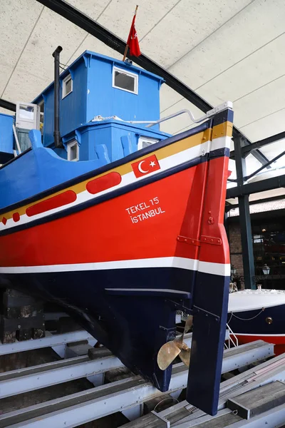 Istanbul Turquía Septiembre 2020 Barco Carga Tekel Museo Industrial Rahmi —  Fotos de Stock