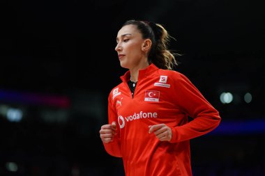 ISTANBUL, TURKIYE - 21 Haziran 2025: Güney Kore 'de Hande Baladin - Sinan Erdem Kubbesi' nde Türk VNL havuzuna karşı