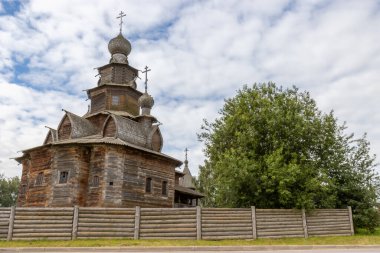 Suzdal, β mirskaya oblast / Rusya - 08.01.2020: Suzdal şehrindeki Rus Ortodoks Kilisesi 'nin restorasyon durumu