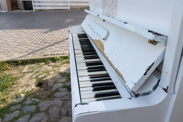 Vladimir Stad Tillbaka Gata Utomhus Offentligt Piano Stockfoto