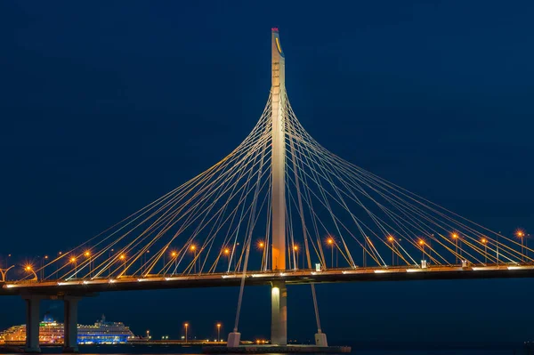 Puente Sobre Río Por Noche Exposición Larga Fragmento Puente Cable — Foto de Stock