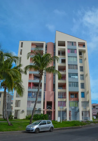 Point Pitre Gwadelupa Września 2018 Kolorowy Budynek Mieszkalny Miejscowej Ludności — Zdjęcie stockowe