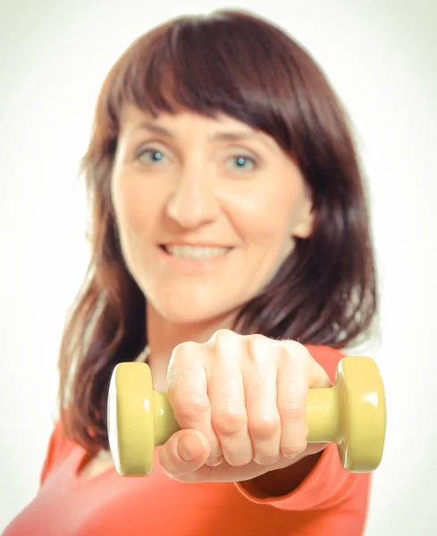 Ευτυχισμένος Χαμογελαστό Γυναίκα Άσκηση Αλτήρες Έννοια Της Ενεργού Και Υγιούς — Φωτογραφία Αρχείου