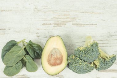 Vintage Fotoğraf, taze yeşil meyve ve sebzeler lif, doğal vitamin ve mineraller, sağlıklı beslenme, kavramı içeren metin için yer kopyalayın