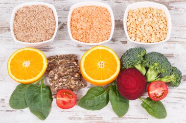 B9 vitamini, beslenme lifleri, doğal mineraller ve folik asit içeren besin maddeleri, sağlıklı beslenme kavramı